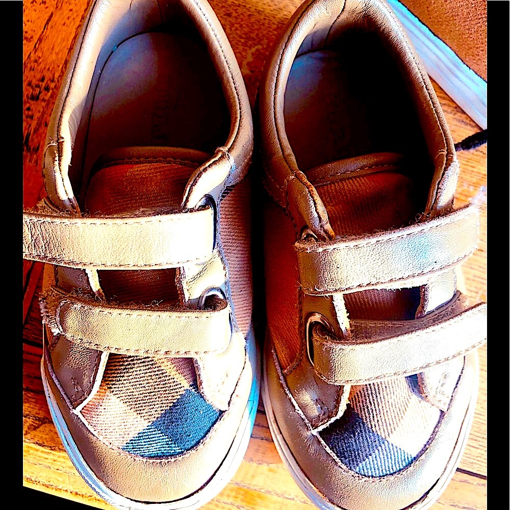 Kids BURBERRY hook n loop sneakers